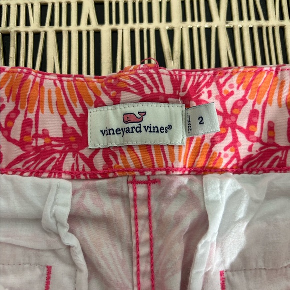 Vineyard Vines Allover Print Shorts Size 2 - Picture 4 of 5